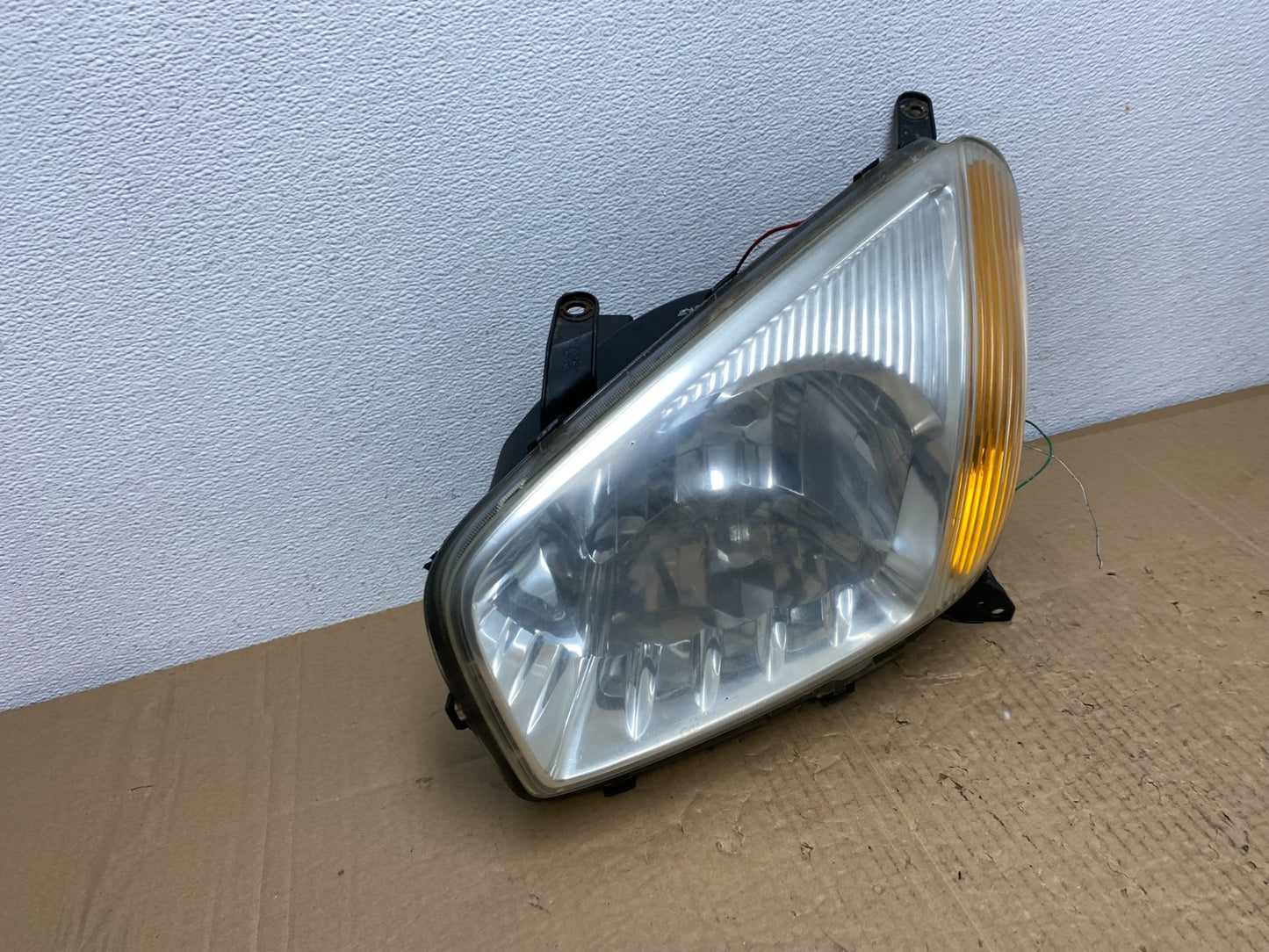 2001 - 2003 Toyota Rav4 Left Driver LH Side Headlight Halogen Oem AC3872 DW2