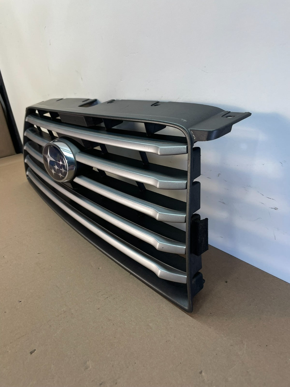 2006 to 2008 Subaru Forester Front Upper Grill Grille AI0676 DW1
