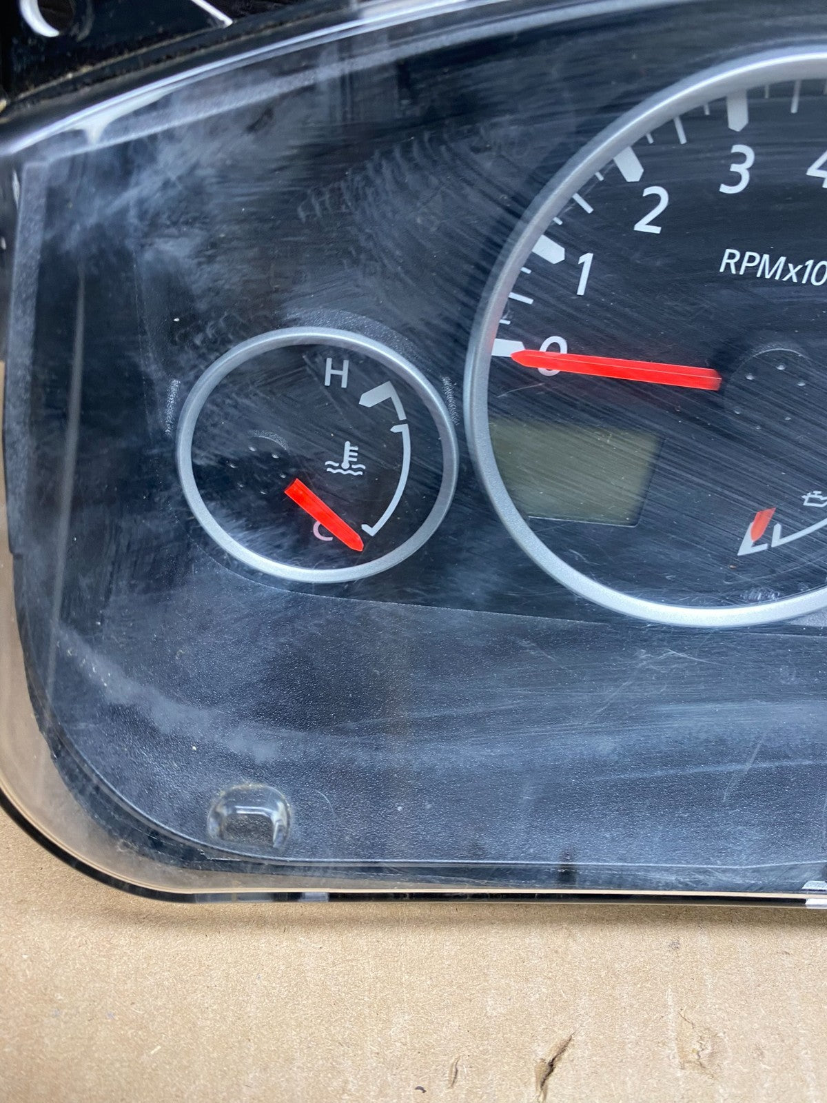2005 to 2012 Nissan Pathfinder Xterra Frontier Speedometer Cluster Gauge T44203