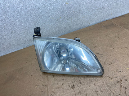 2001 2002 2003 Toyota Sienna Right Passenger Rh Side Headlight Halogen Y8167 DW1