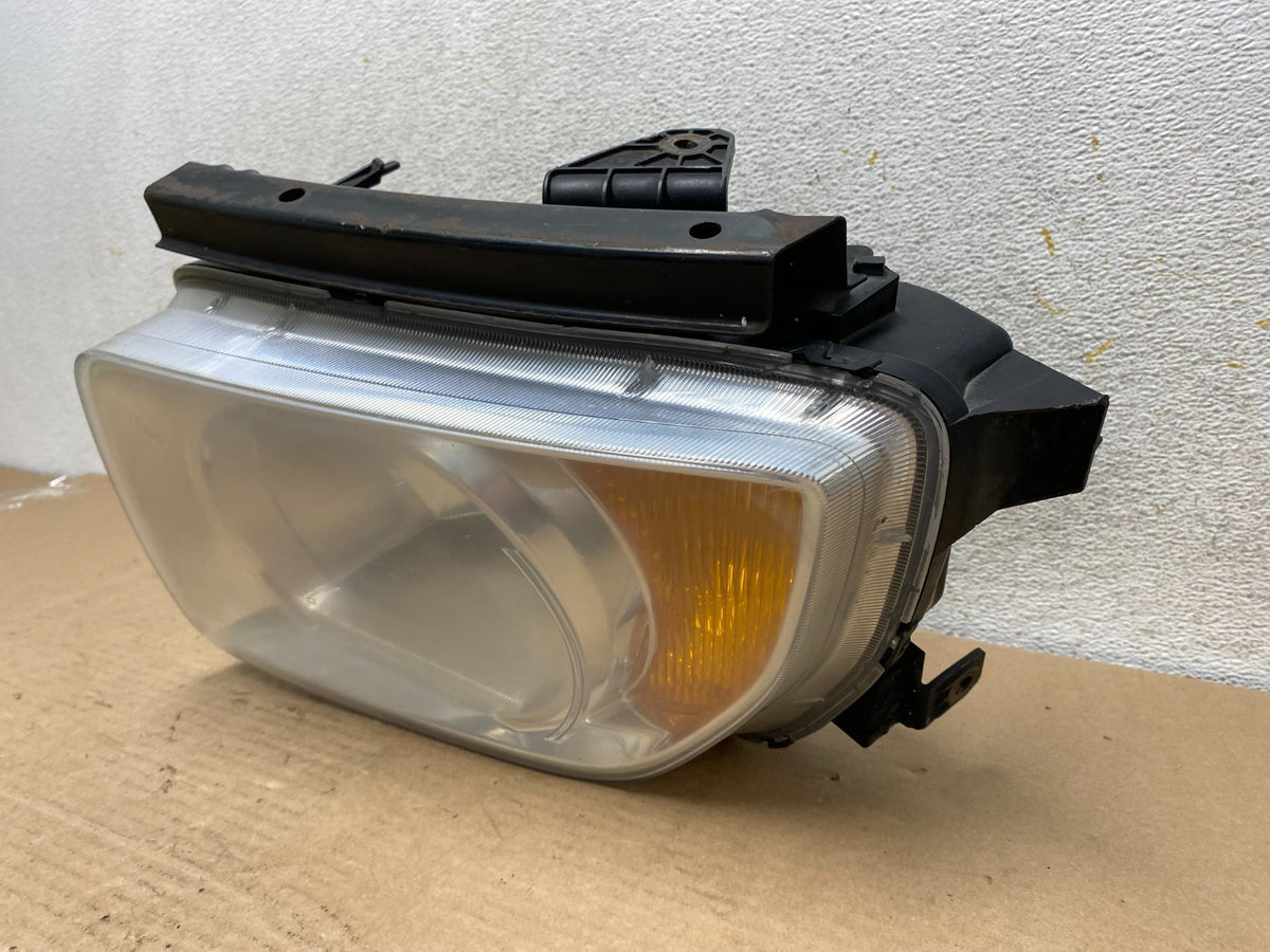2003 to 2006 Honda Element Left Driver Lh Side Headlight AH9426 DW1