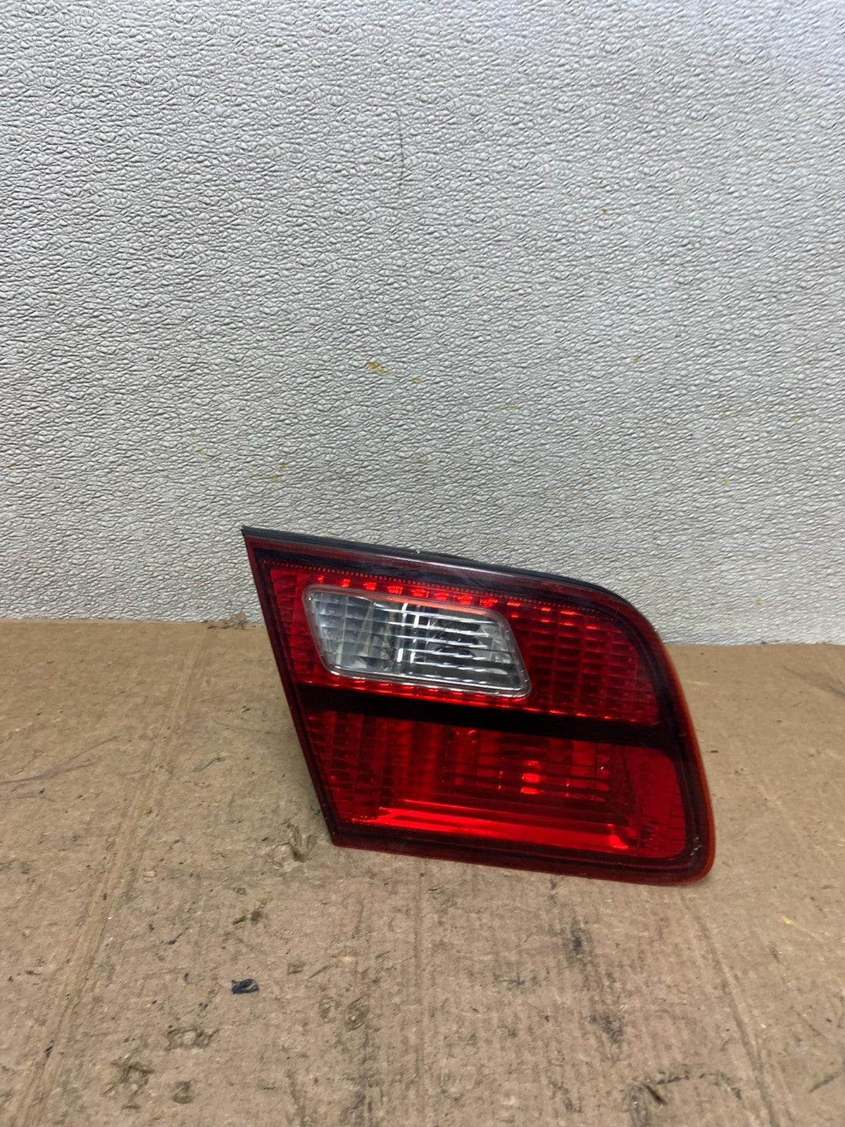 1998-1999 Toyota Avalon Left Driver Lh Side Inner Tail Light OEM AA43370