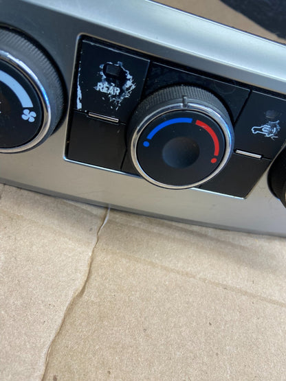 2013 - 2016 GMC Acadia A/C Heater Climate Control Radio Panel Bezel OE AF1769 DG2