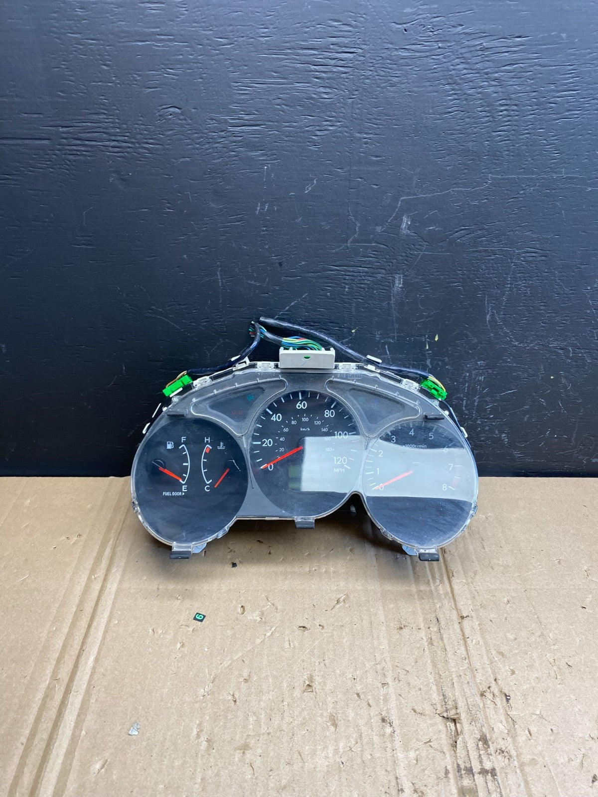 2004 Subaru Forester Speedometer Instrument Cluster Gauges AB8977 DG0