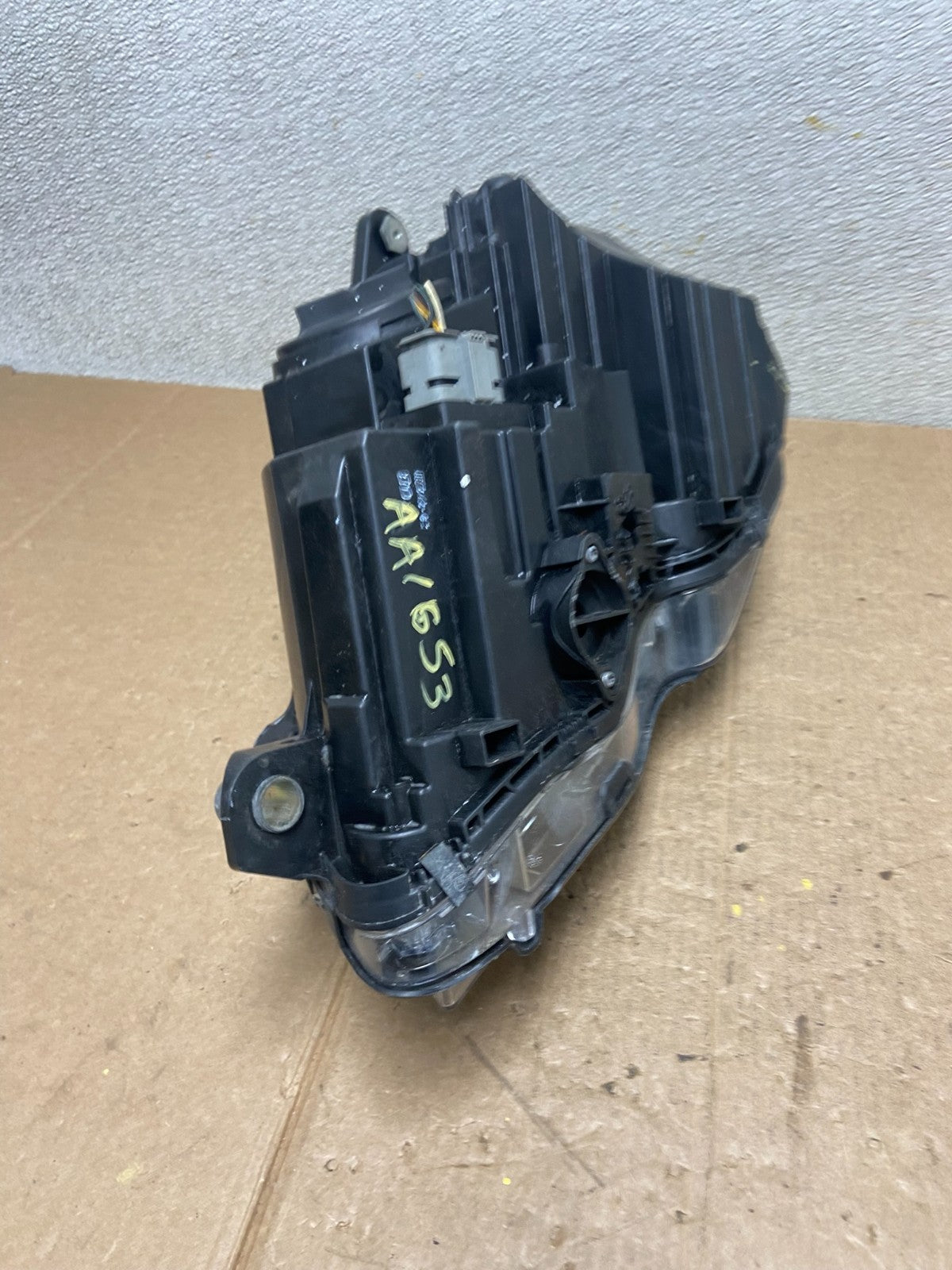 2012 to 2015 Mercedes Benz C250 Coupe Right Passenger Side Headlight ae6738 DG8
