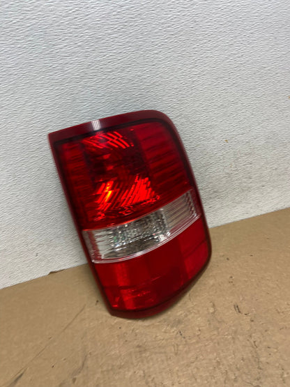 2004 to 2008 Ford F150 F-150 Right Passenger RH Side Tail Light AG1275 LK2