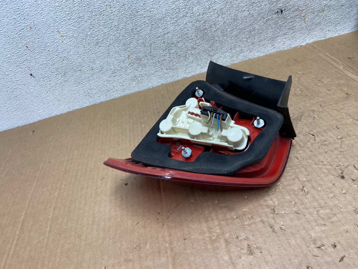 2006 2007 2008 BMW 328i 3 Series Left Driver Lh Side Tail Light AI5598 LK4