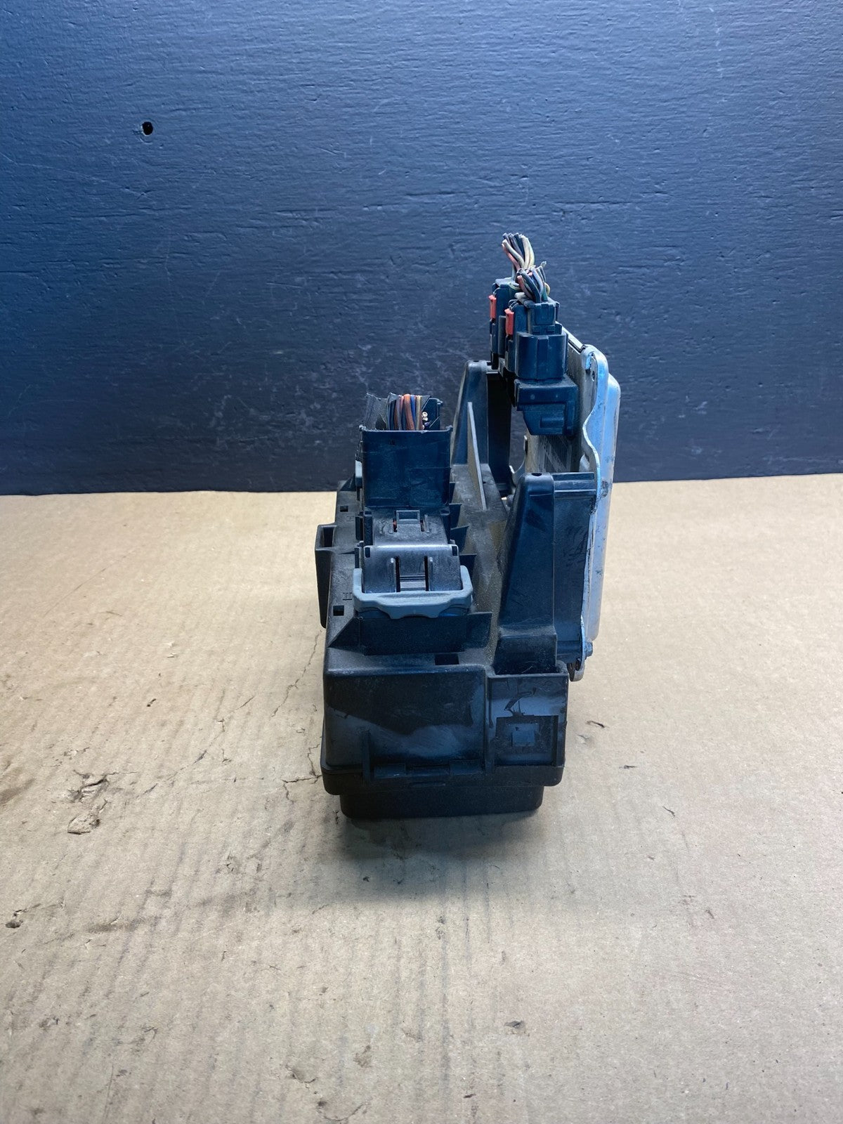 2008 Dodge Durango Multifunction Unit Module Fuse Box Body Control Oe AC0667 DG3