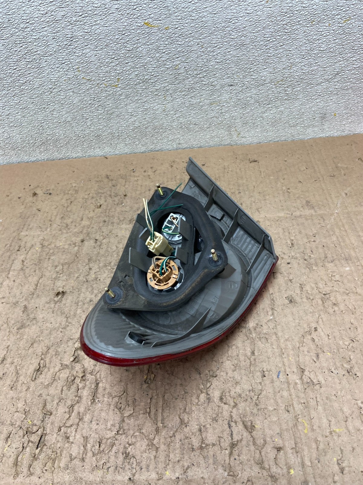 2003 to 2005 Toyota Corolla Left Driver Lh Side Tail Light Y4827 PS6