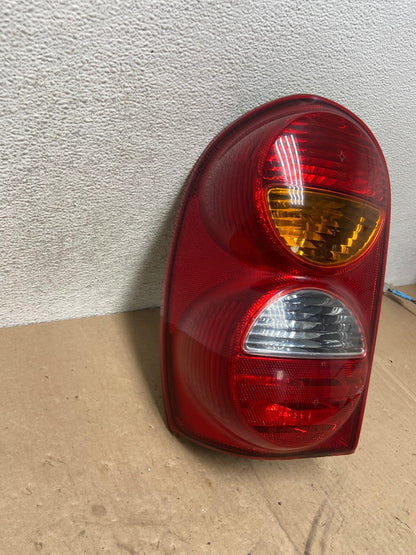 2002 2003 2004 Jeep Liberty Left Driver LH Side Tail Light AG4790 LK2