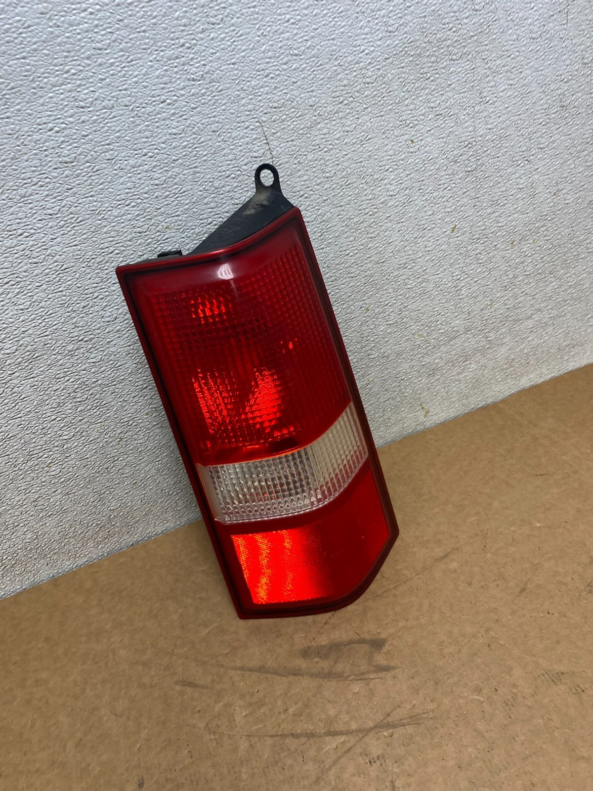 2003 2017 Chevrolet Express 1500 2500 3500 Right Passenger Tail Light S5462 DW2