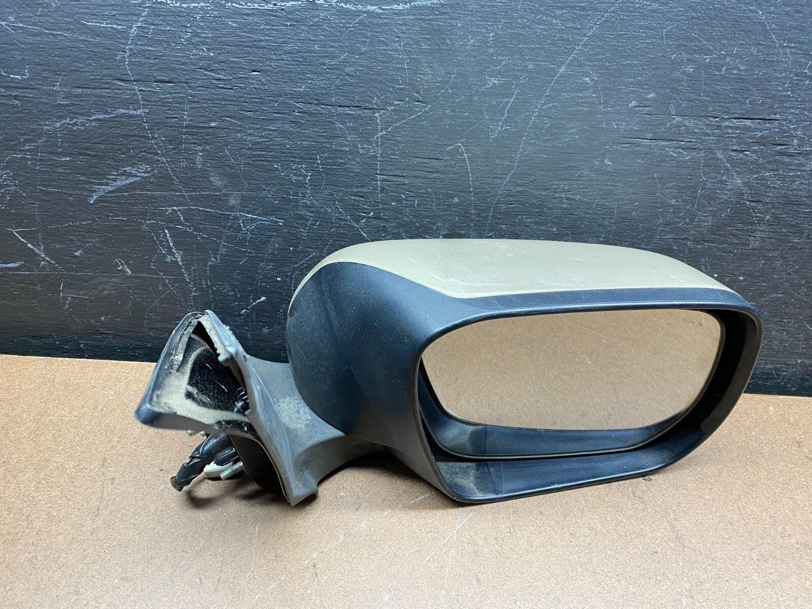 2007 - 2009 Suzuki Grand Vitara XL-7 Right Passenger View Door Mirror G09731