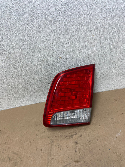 2011 2012 2013 Kia Sorento Right Passenger Inner Tail Light AG4916 LK0