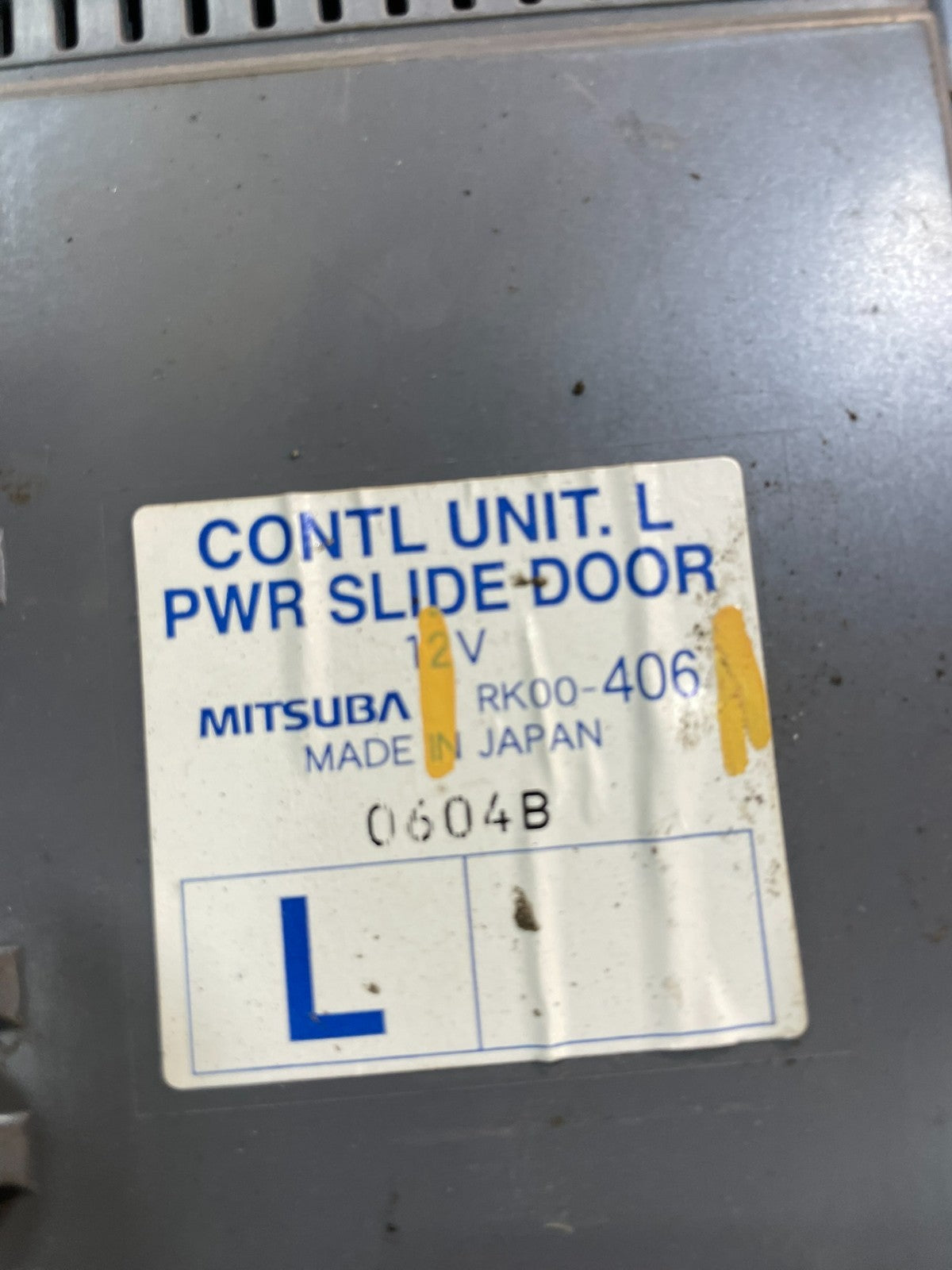 2005 - 2007 Honda Odyssey Rear Left Driver Sliding Door Module X0472 DG3