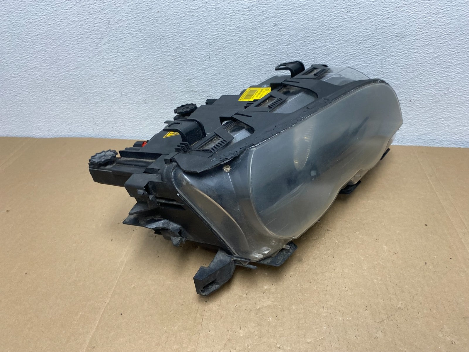 2002 to 2003 BMW 325Ci 330Ci E46 Coupe Right Passenger Xenon Headlight AC5634 DW2