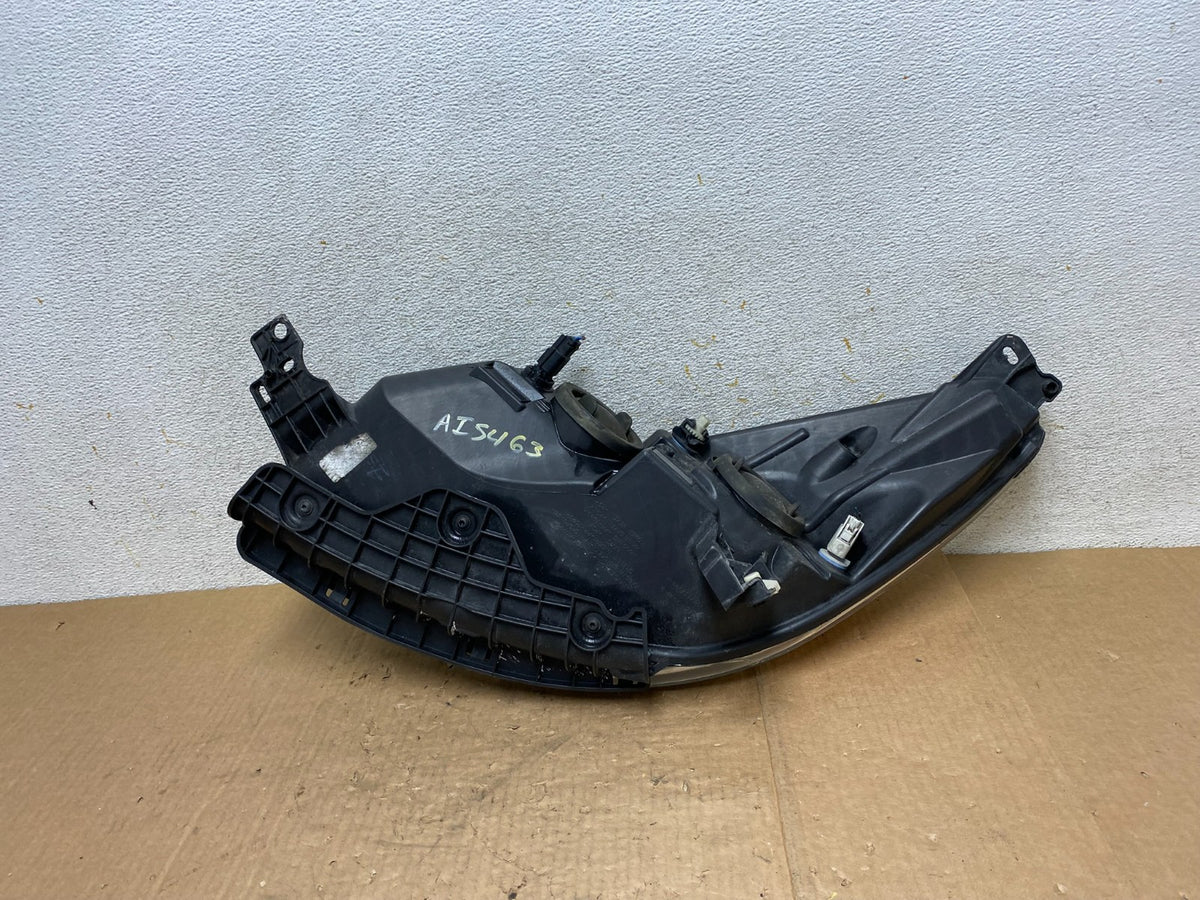 2013 - 2016 Ford Escape Headlight Right Passenger RH Side Halogen AI5463 DW8