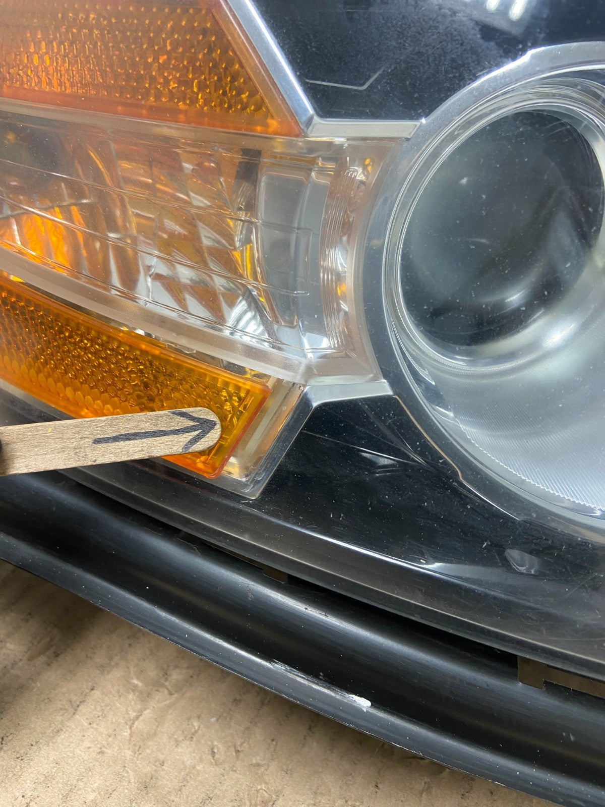 2011 to 2013 Honda Odyssey Front Right Passenger Headlight XENON Oem AB6021 DW5