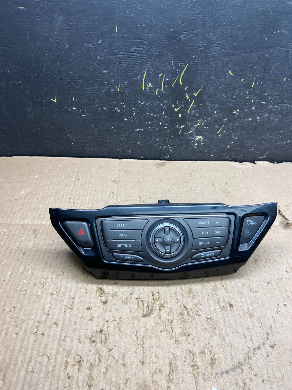 2013 to 2015 Nissan Pathfinder Information Display Control OEM Y8025 DG0