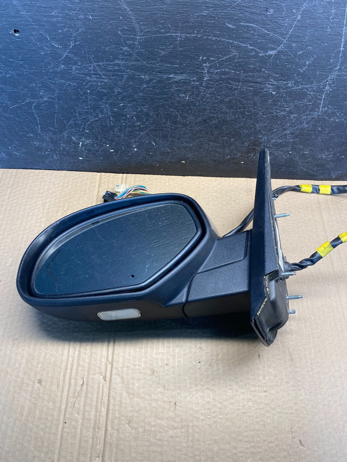 2007 to 2014 Gmc Yukon Left Driver LH Side View Door Mirror AF6966 DG8