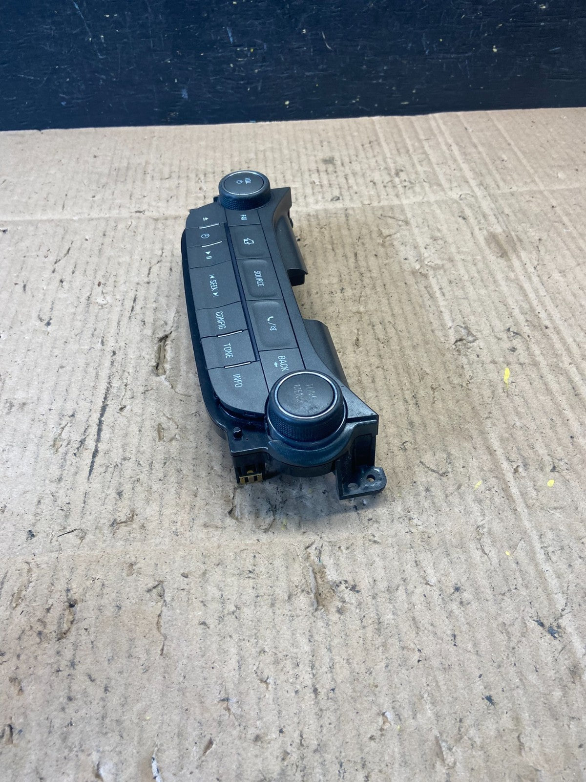 2013 2014 2015 Chevrolet Malibu AM FM Radio Control Panel p3494 DG3