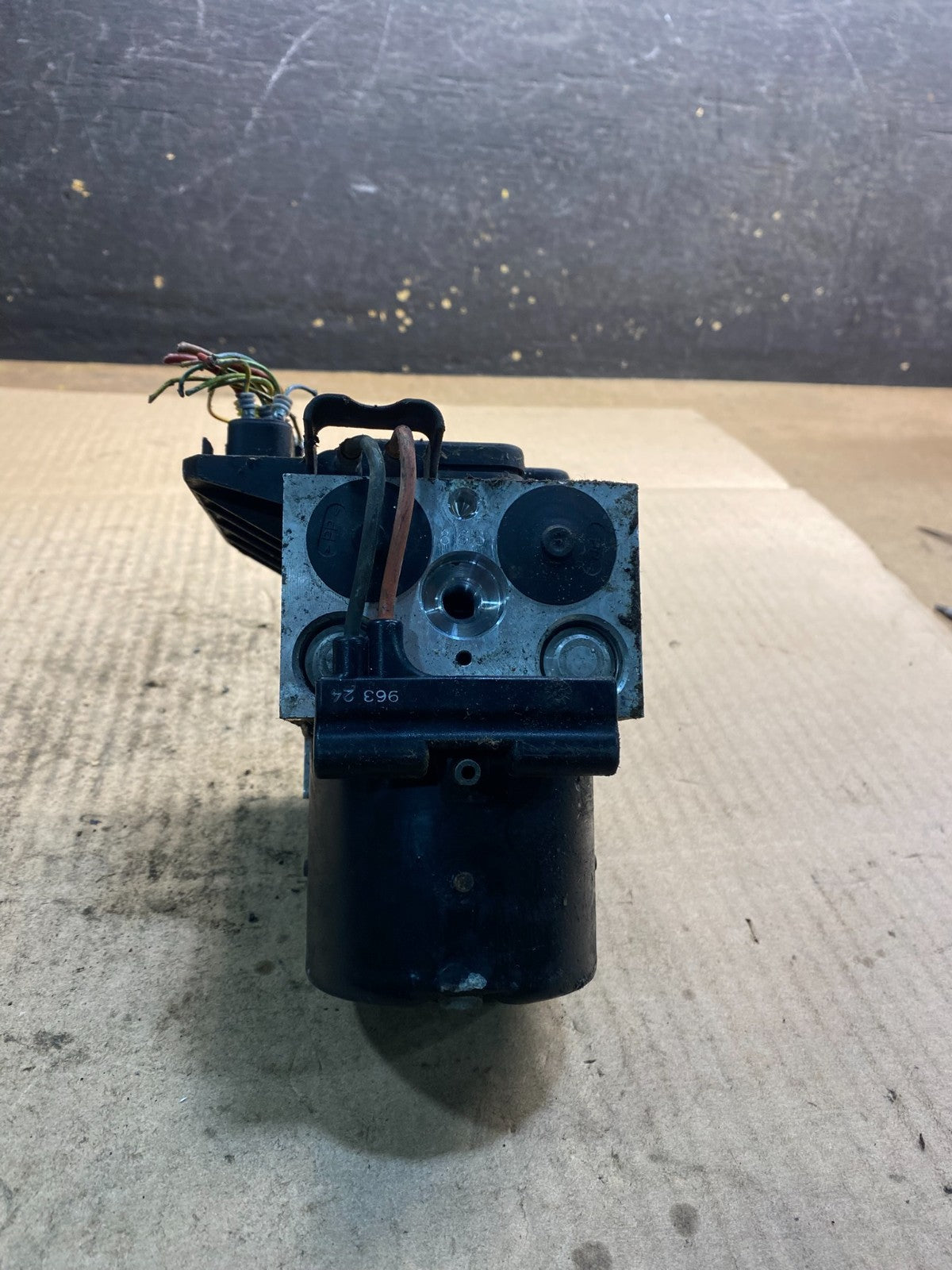 1998 1999 Mercedes E300 E320 ABS Anti Lock Brake Pump Module z4650 DG5