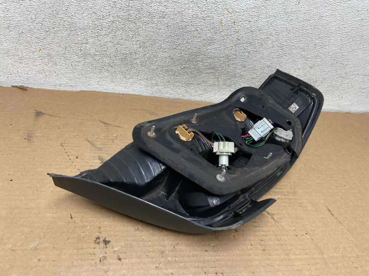 2002 2003 Acura TL Right Passenger Rh Side Tail Light AH4268 LK4