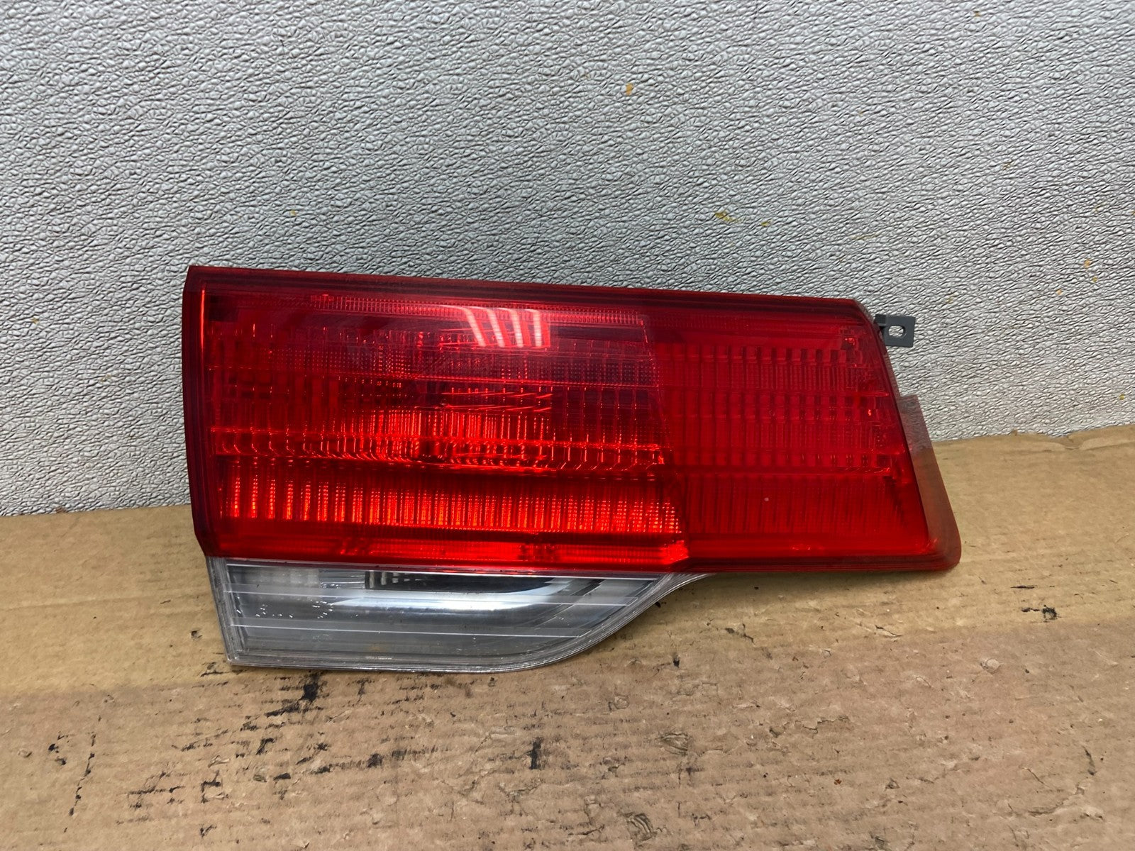 2008 to 2010 Honda Odyssey Left Driver LH Side Tail Light Inner Oem AB3404 LK0