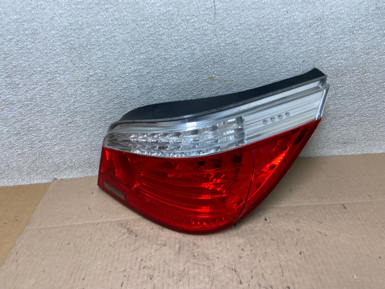 2008 2009 2010 BMW 5 525i 530i Right Passenger Rh Tail Side Light Oem Z4061 DW1