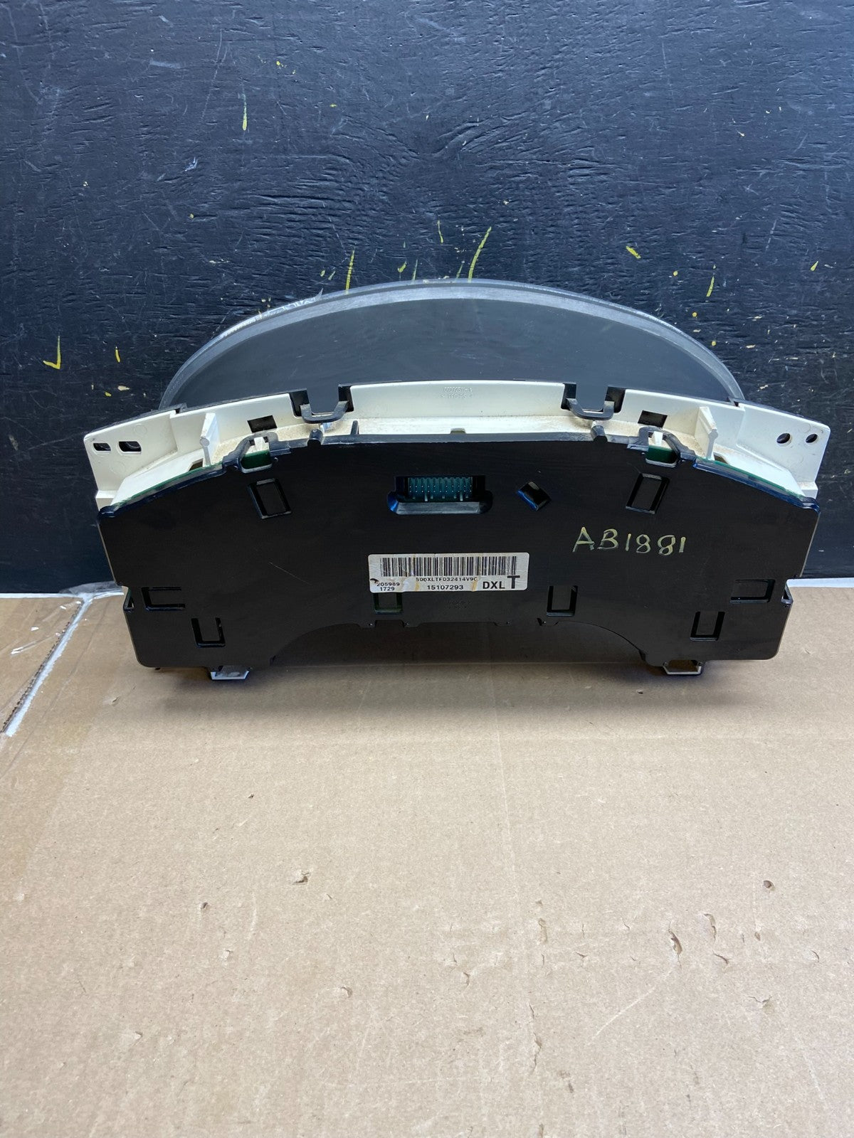 2004 to 2007 Chevrolet Express Speedometer Cluster Gauge OEM AB1881 DG4
