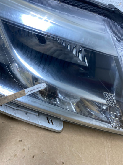 2013 to 2016 Nissan Pathfinder Right Passenger RH Side Headlight AF9954 DW4