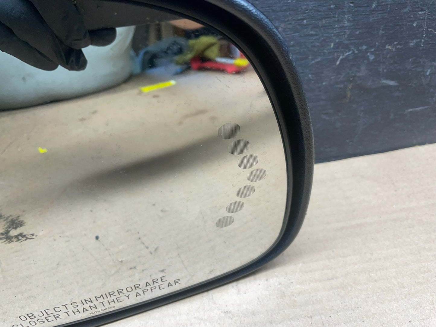 2003-2006 Chevrolet Avalanche Right Passenge Turn Sgn View Door Mirror P7335 DG3