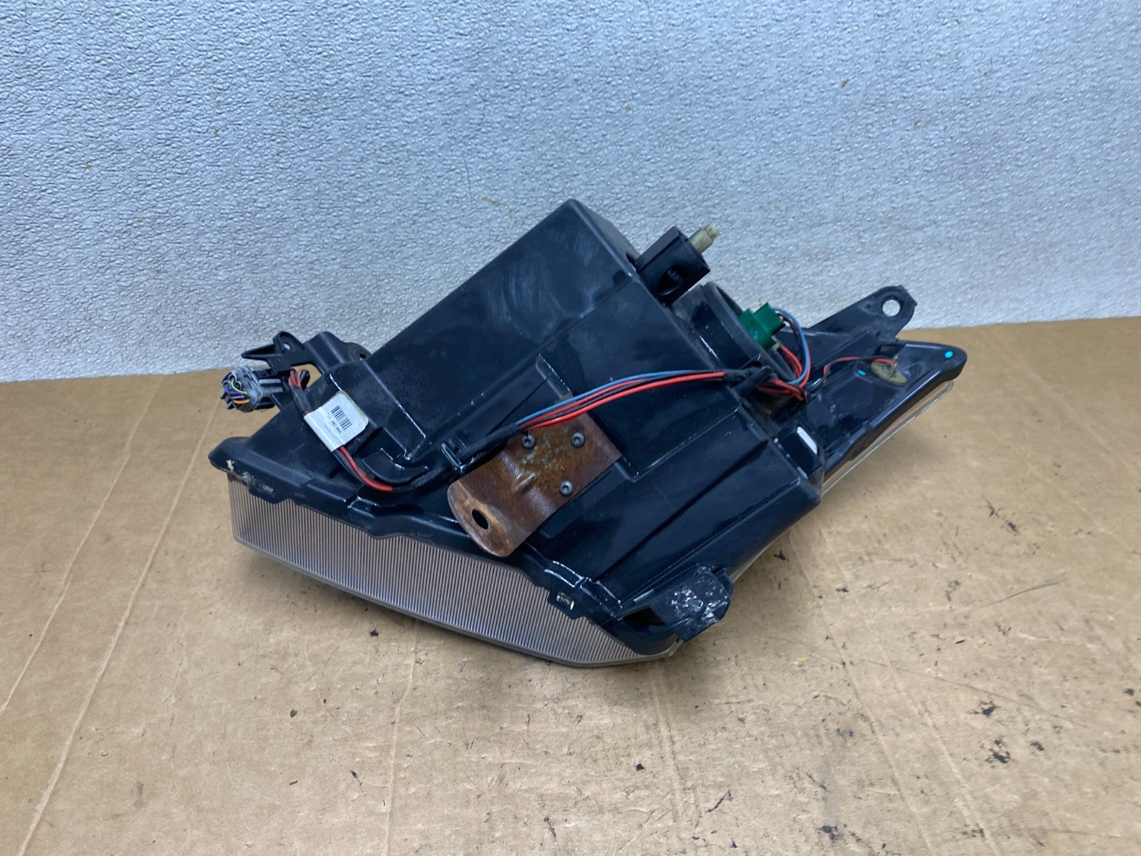 2010 2011 2012 Nissan Sentra Halogen Right Passenger Black Headlight T3311 DW9