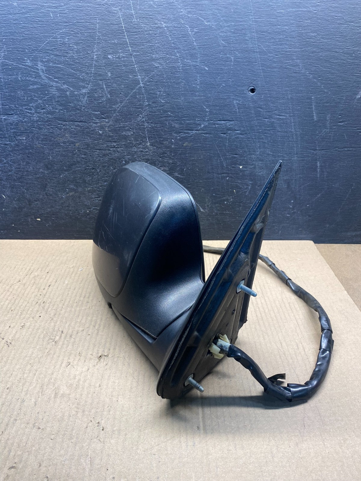 2003-2006 Chevrolet Tahoe Suburban Right Passenger Turn Door Mirror AH4535 DW2