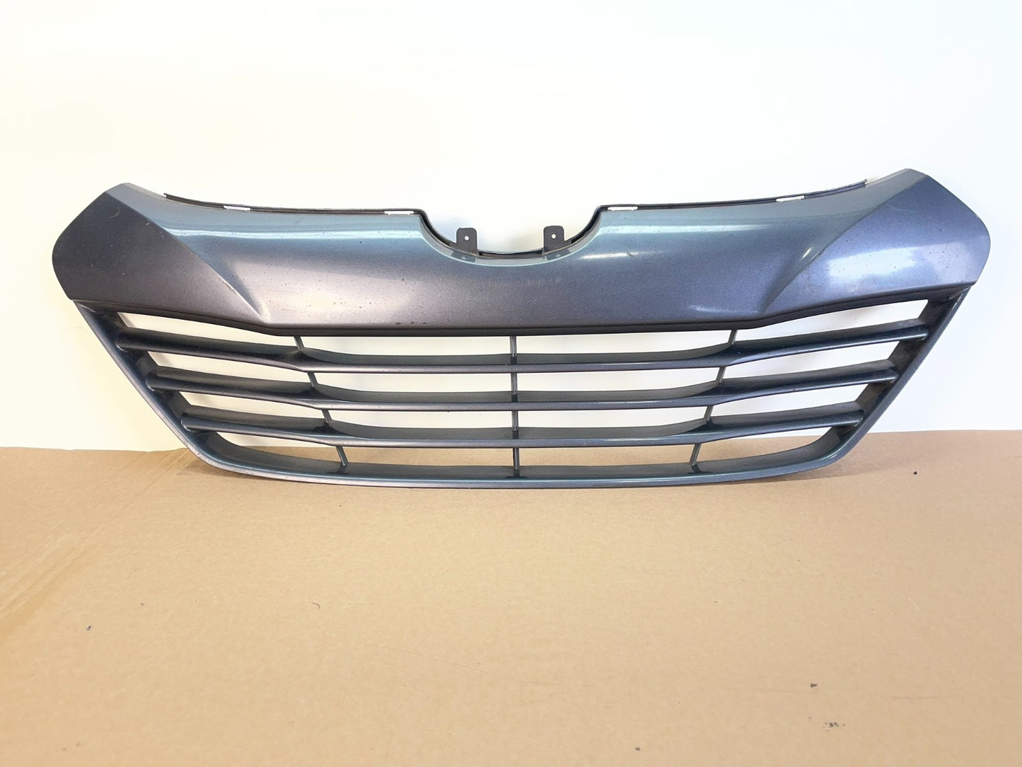 2010 to 2015 Hyundai Tucson Front Lower Grille Grill AG3008 DG0