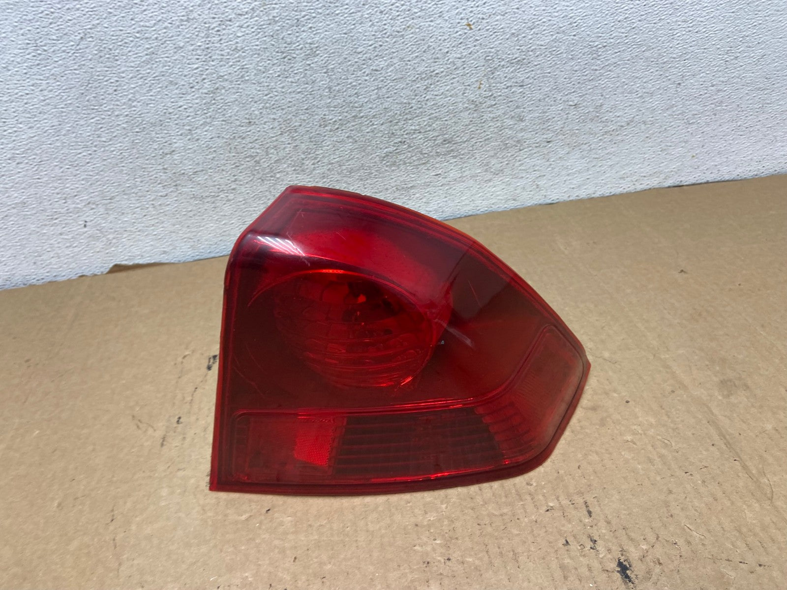 2003 2004 2005 Honda Civic Sedan Right Passenger Side Tail Light AG2049 LK0