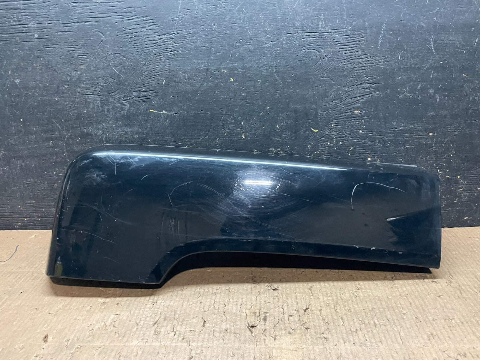 2006 to 2010 Hummer H3 Rear Right Flare Door Molding Trim OEM Y6717 DG0