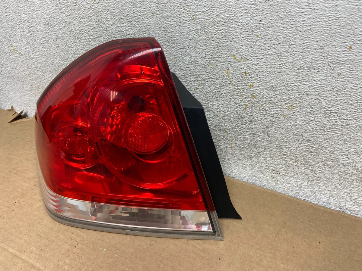 2006 to 2012 Chevrolet Impala Left Driver Lh Side Tail Light AH3119 DW2