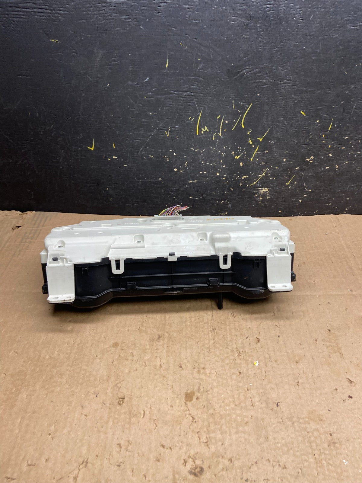 2006  Toyota Sienna Speedometer Cluster Gauge Z0270 DG5