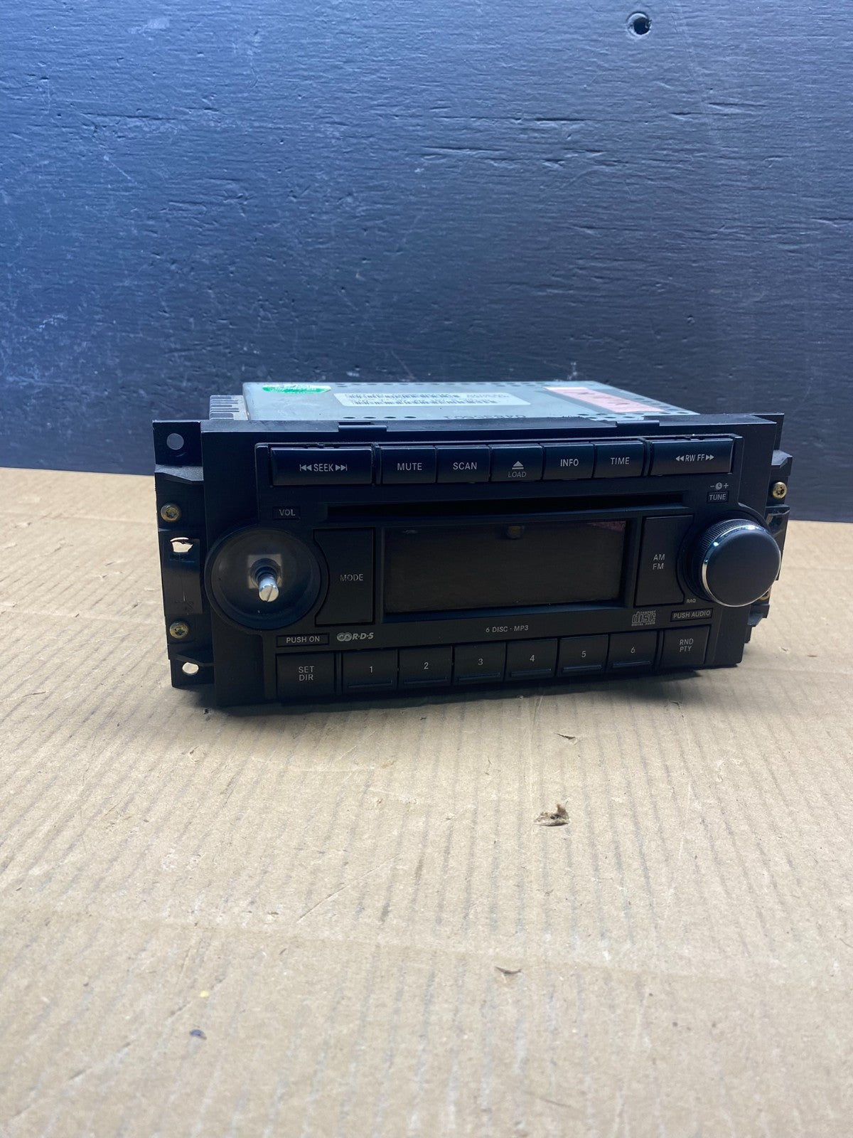 2005 2008 Jeep Dodge Chrysler Screen Display CD Player Satellite Radio ad1502 DG0