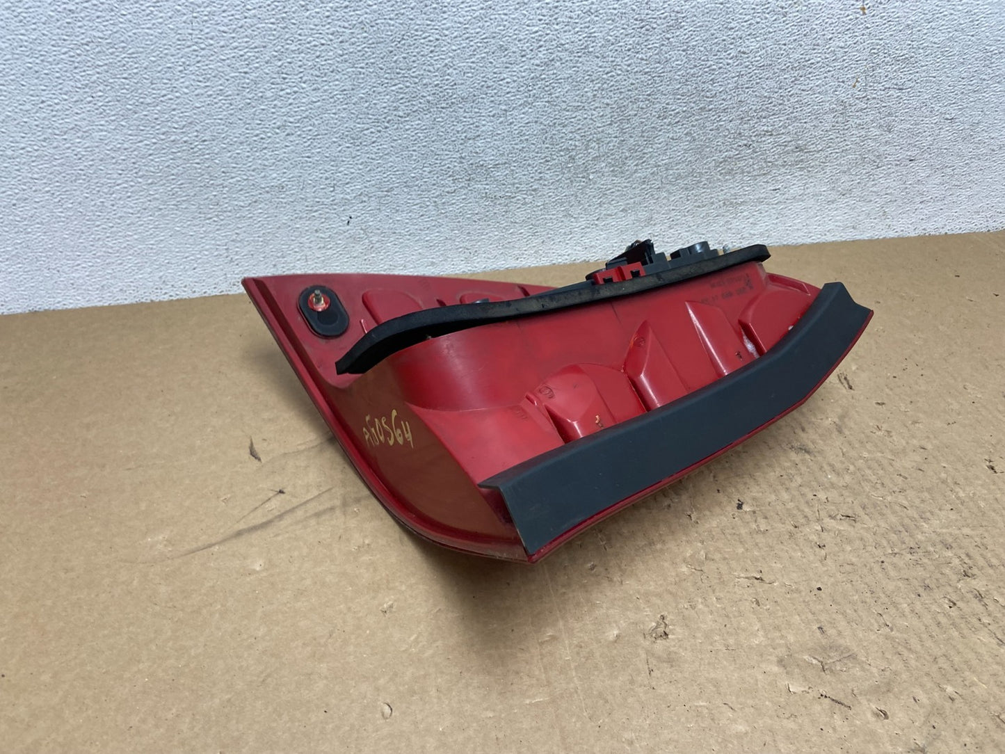 2003 to 2004 Mercedes W203 C-Class Right Passenger Tail Light AG05644