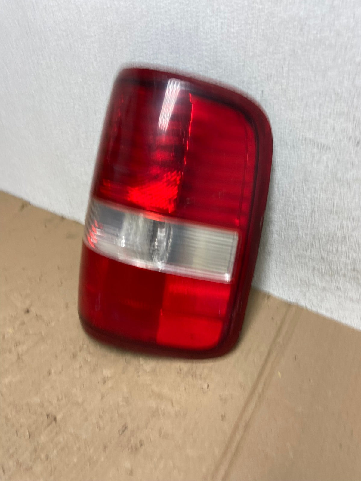 2004 to 2008 Ford F150 F-150 Right Passenger RH Side Tail Light AE9064 LK1