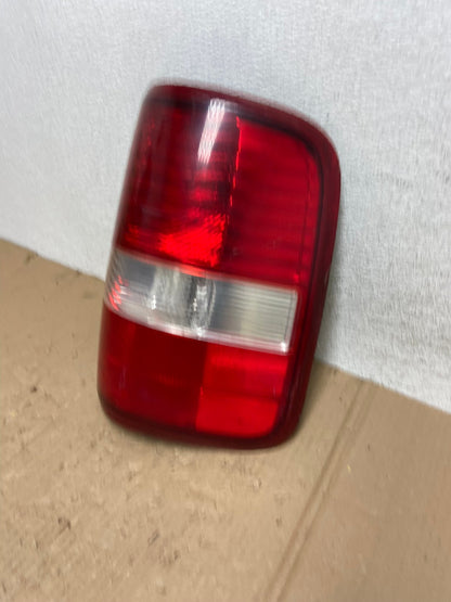 2004 to 2008 Ford F150 F-150 Right Passenger RH Side Tail Light AE9064 LK1