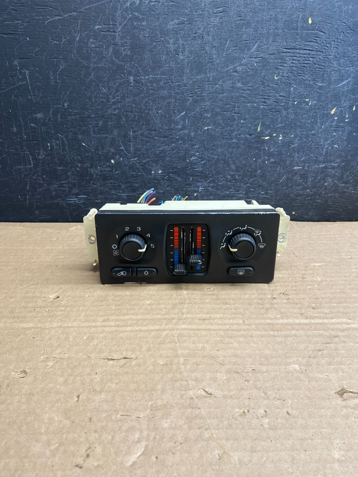 2003-2006 GMC Chevrolet Envoy Trailblazer Climate Control A/C Panel af2528 DG0