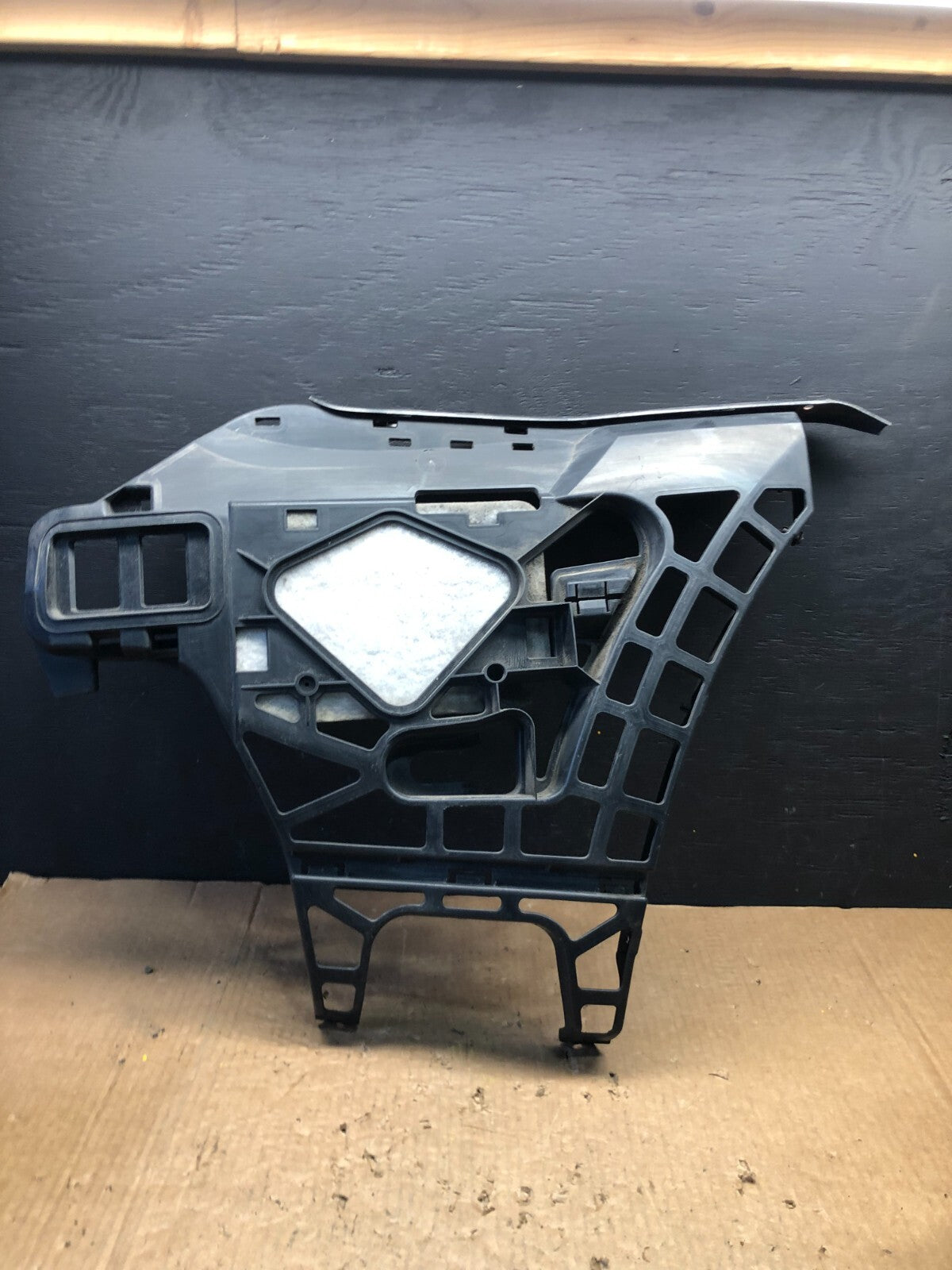 2007-2012 Mercedes GL450 X164 Rear Right Bumper Bracket Support Frame G36920