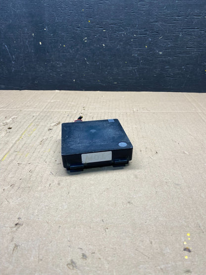 2010 to 2015 Lincoln MKT Blind Spot Control Module Radar Computer L9078 DG2
