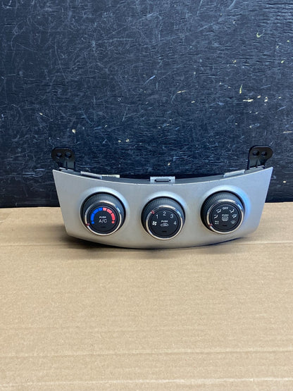 2007 - 2010 Hyundai Elantra Center Heater A/C AC Climate Control Panel AG0443 DG0