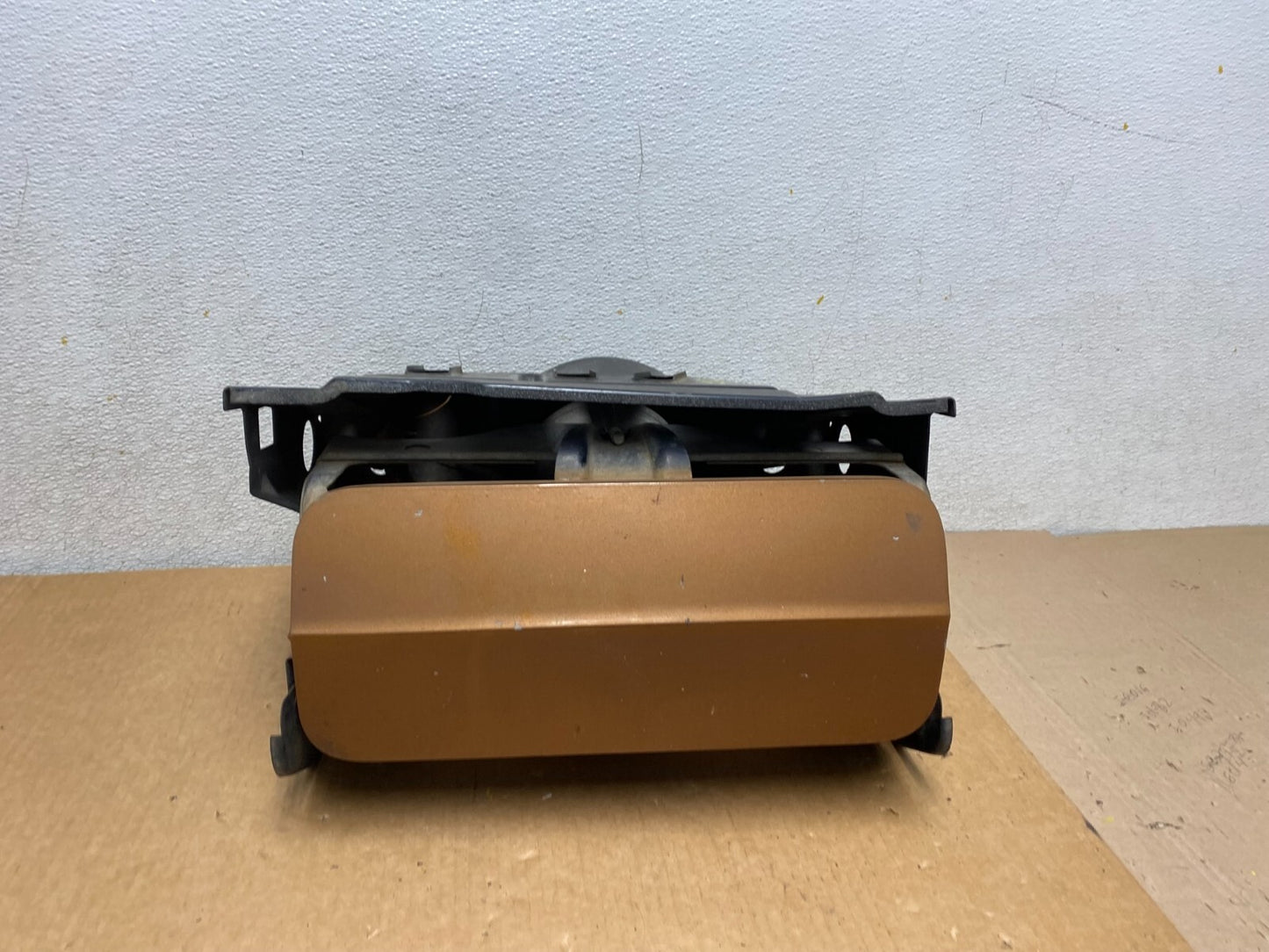 1969 1970 1971 Lincoln Continental Right Passenger Side Headlight I05676