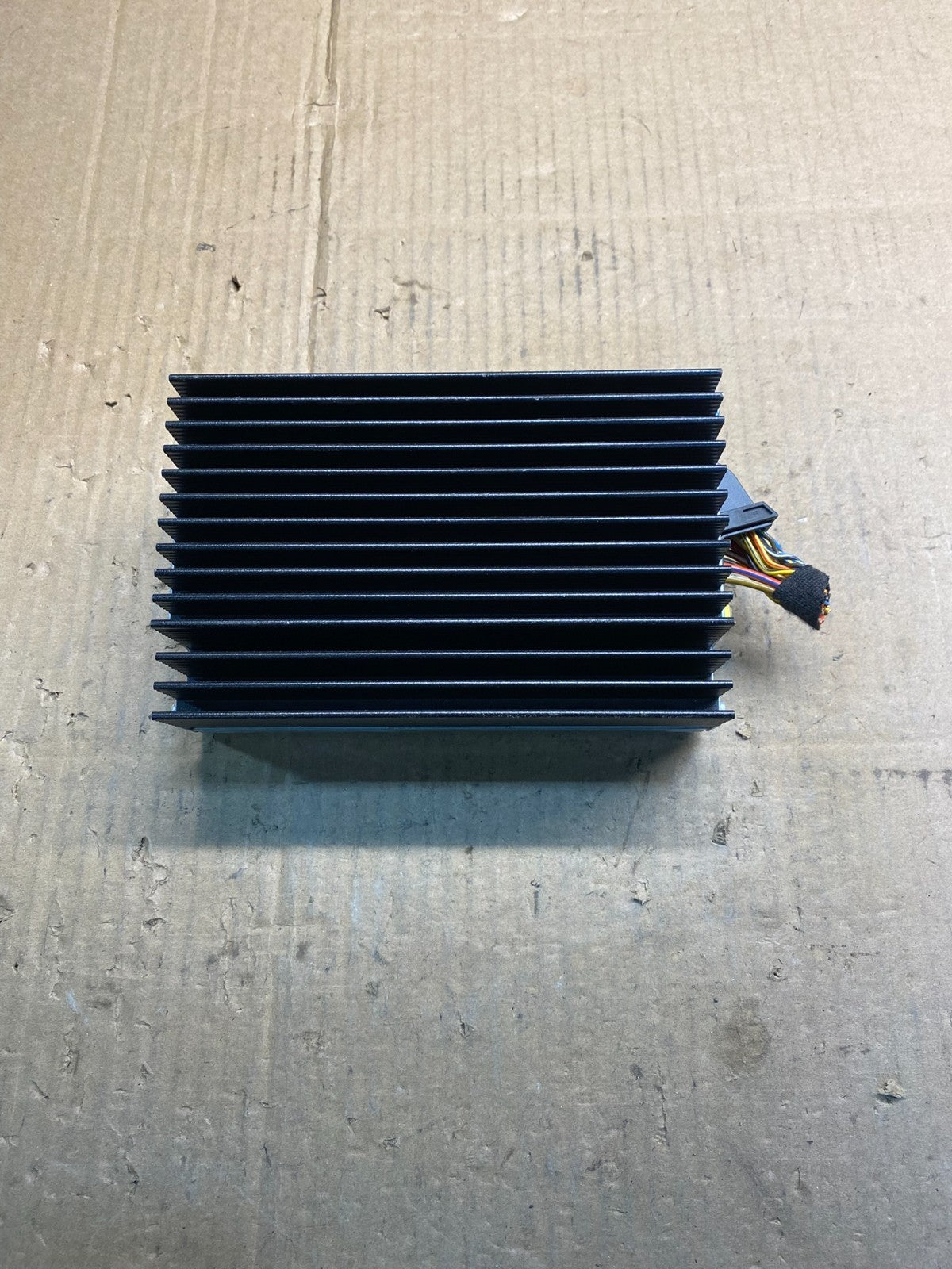 2007-2010 BMW X5 Top HiFi Lear Radio Audio Amplifier Amp OEM AA7869 DG0