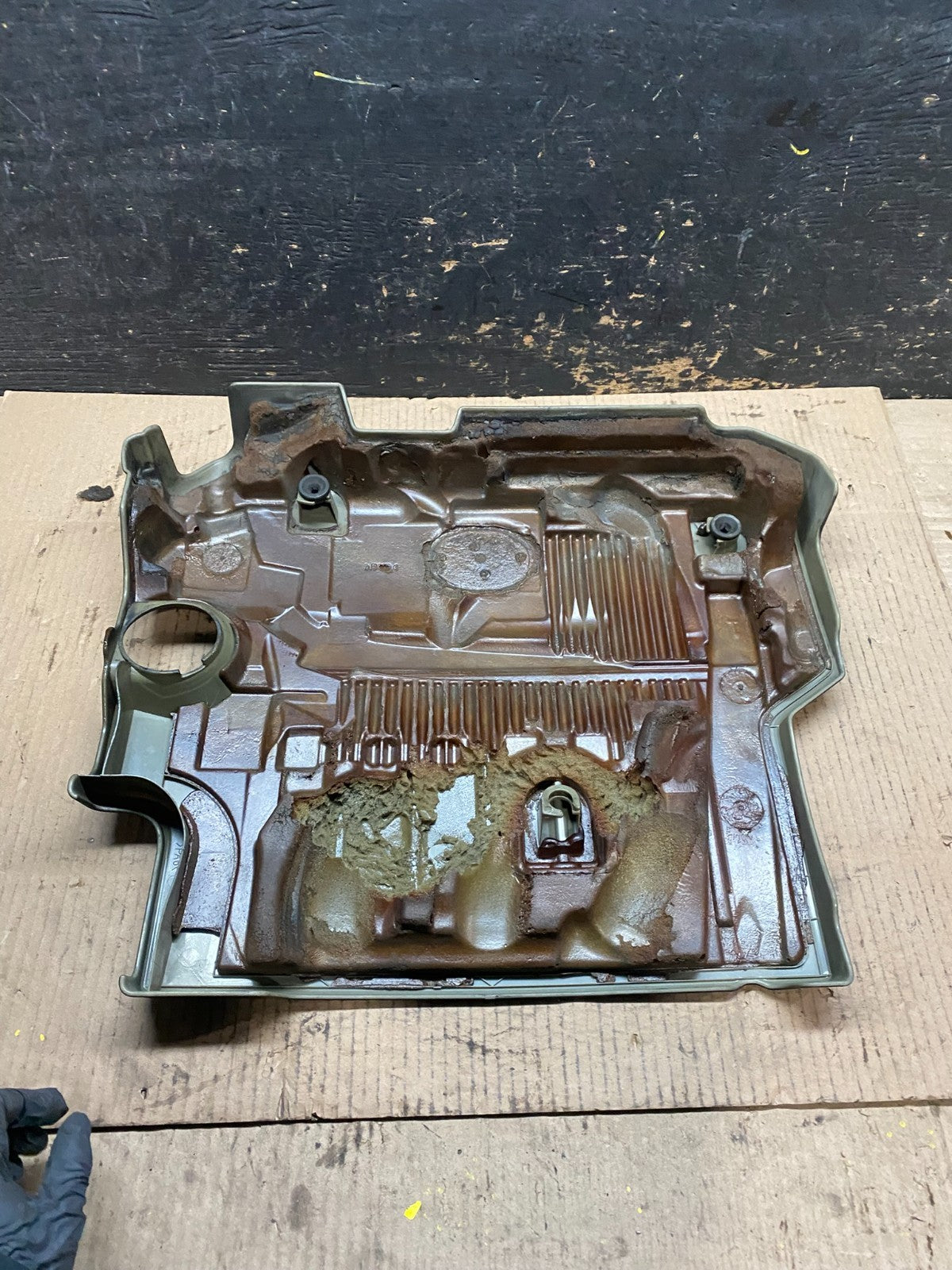 2008 to 2010 Toyota Highlander Top Engine Cover Lid OEM w5656 DG4