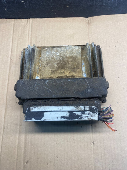 2001-2002 Silverado Tahoe Engine Computer Module 12200411 ECM ECU AE2187 DW1